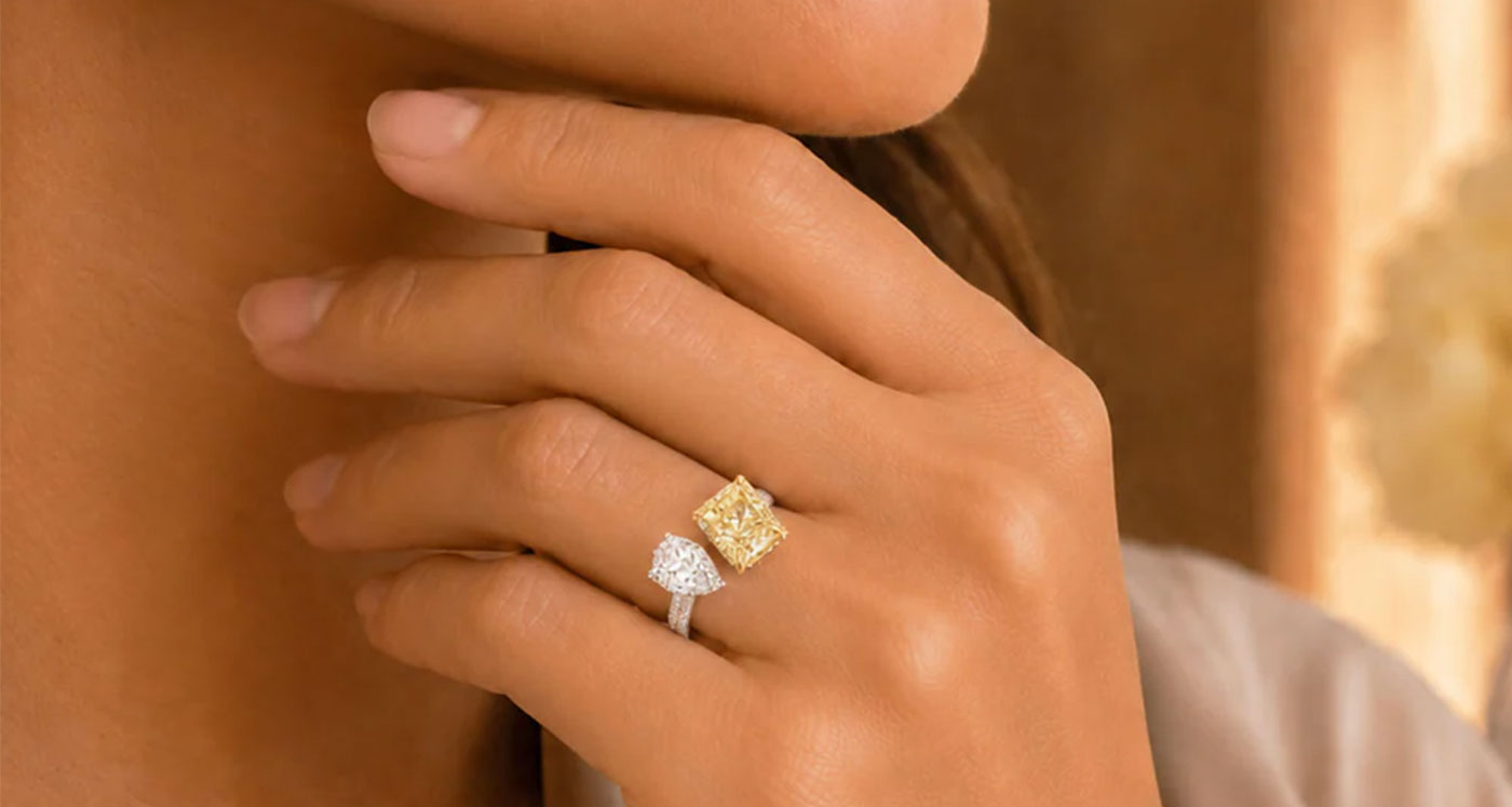 Platinum Toi et Moi Fancy Yellow Diamond and White Diamond Ring