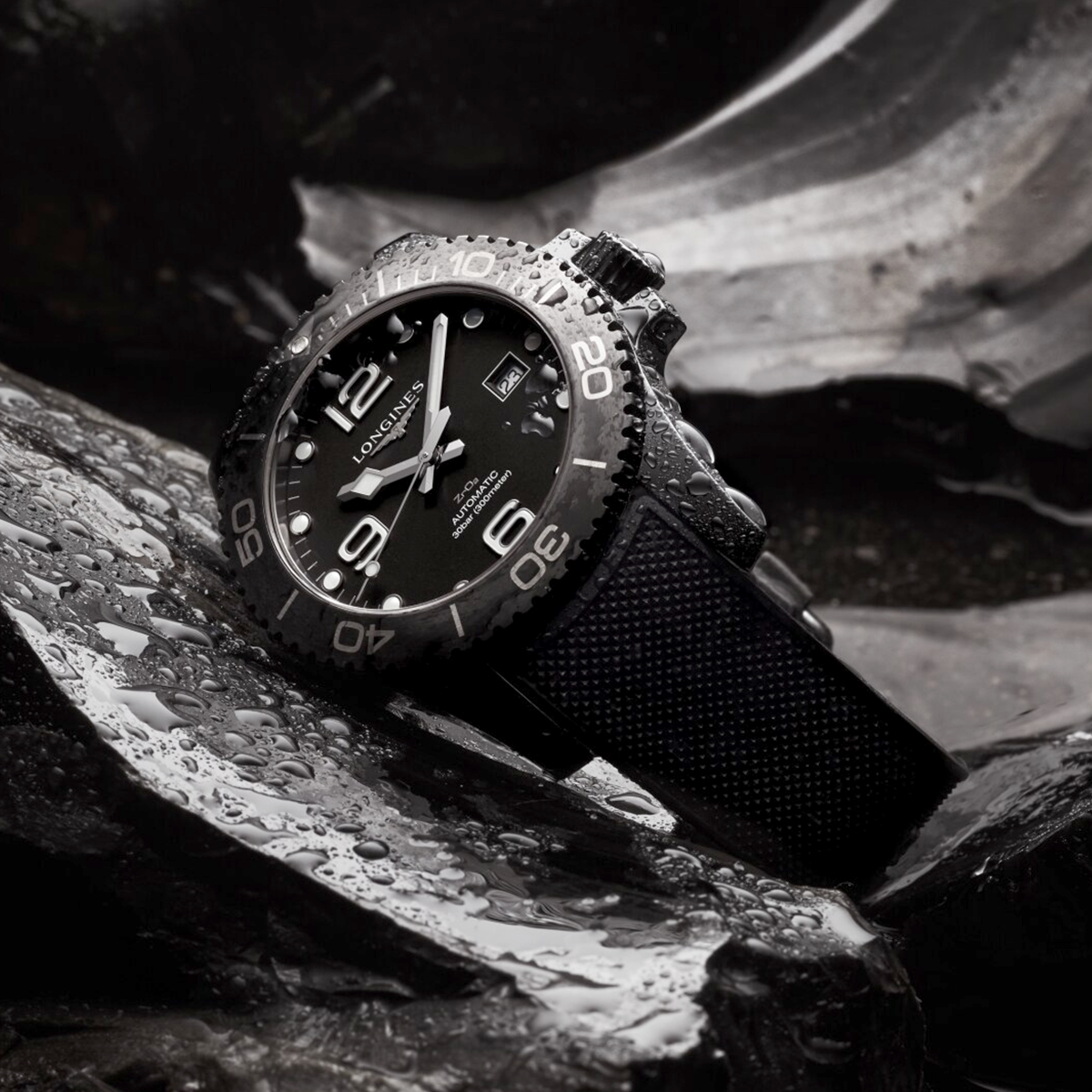 HydroConquest 43mm Black Ceramic Men's Rubber Strap Watch