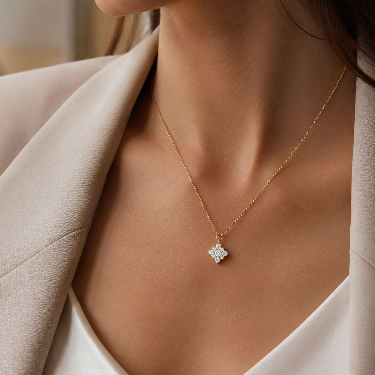 Berry's 18ct yellow Gold Necklaces & Pendants