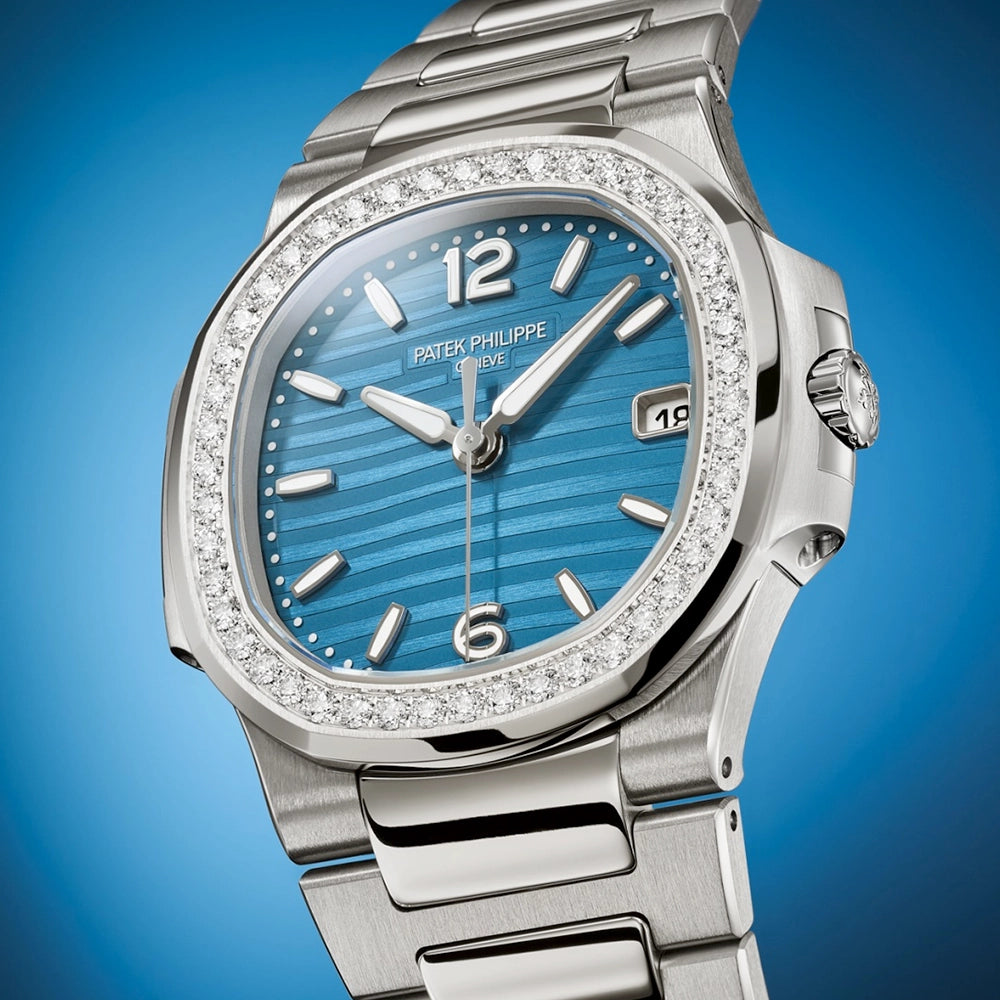 Nautilus 32mm 18ct White Gold Blue Dial Diamond Set Bracelet Watch