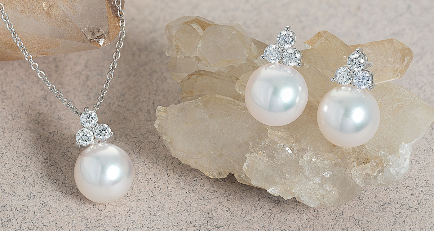 18ct White Gold AAA Akoya Pearl and Diamond Trefoil Earrings and Pendant Set