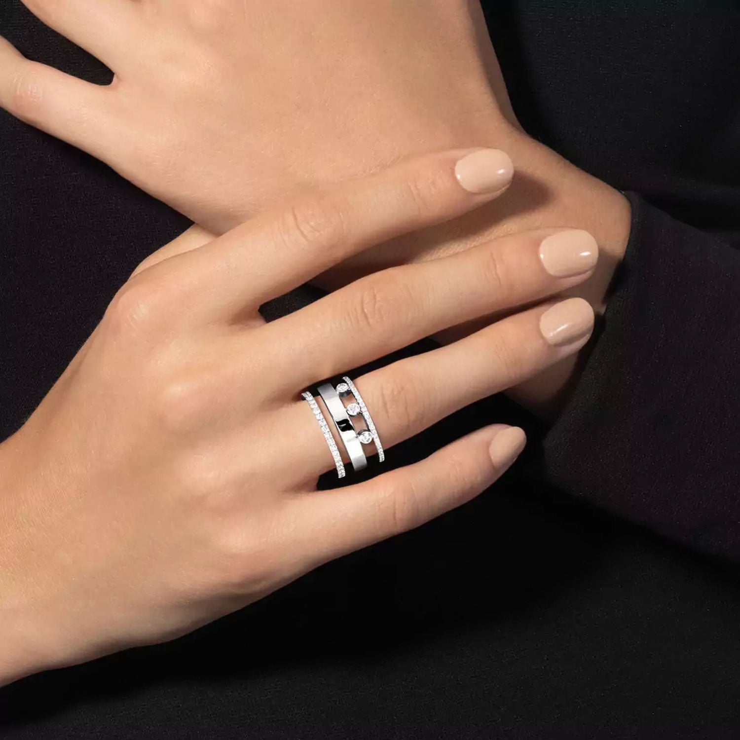 18ct White Gold Move Romane Large Diamond Ring