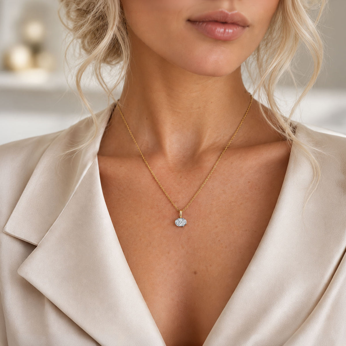 18ct Yellow Gold Oval Diamond Horizontal Set Pendant