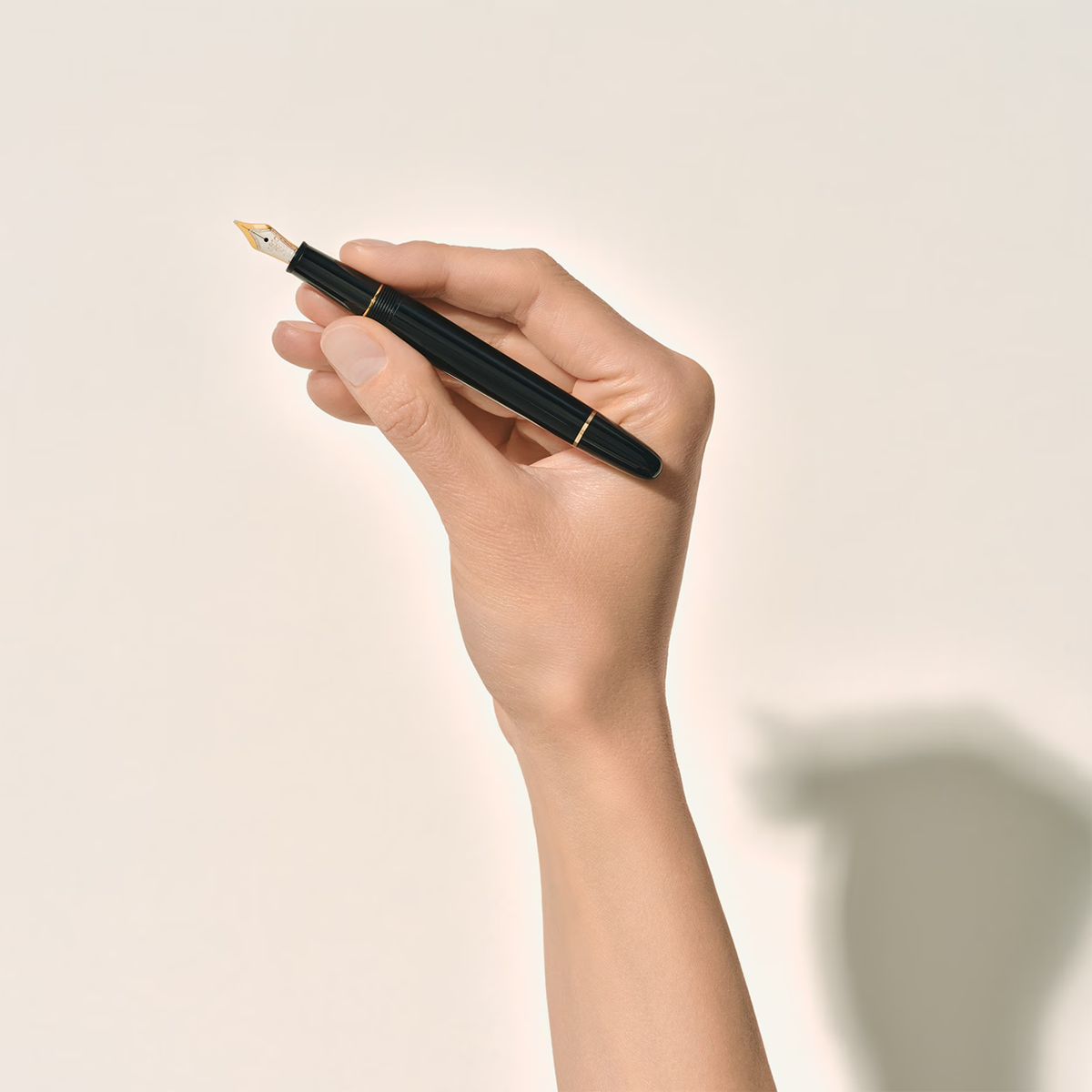 Meisterstück Gold-Coated Classique Fountain Pen