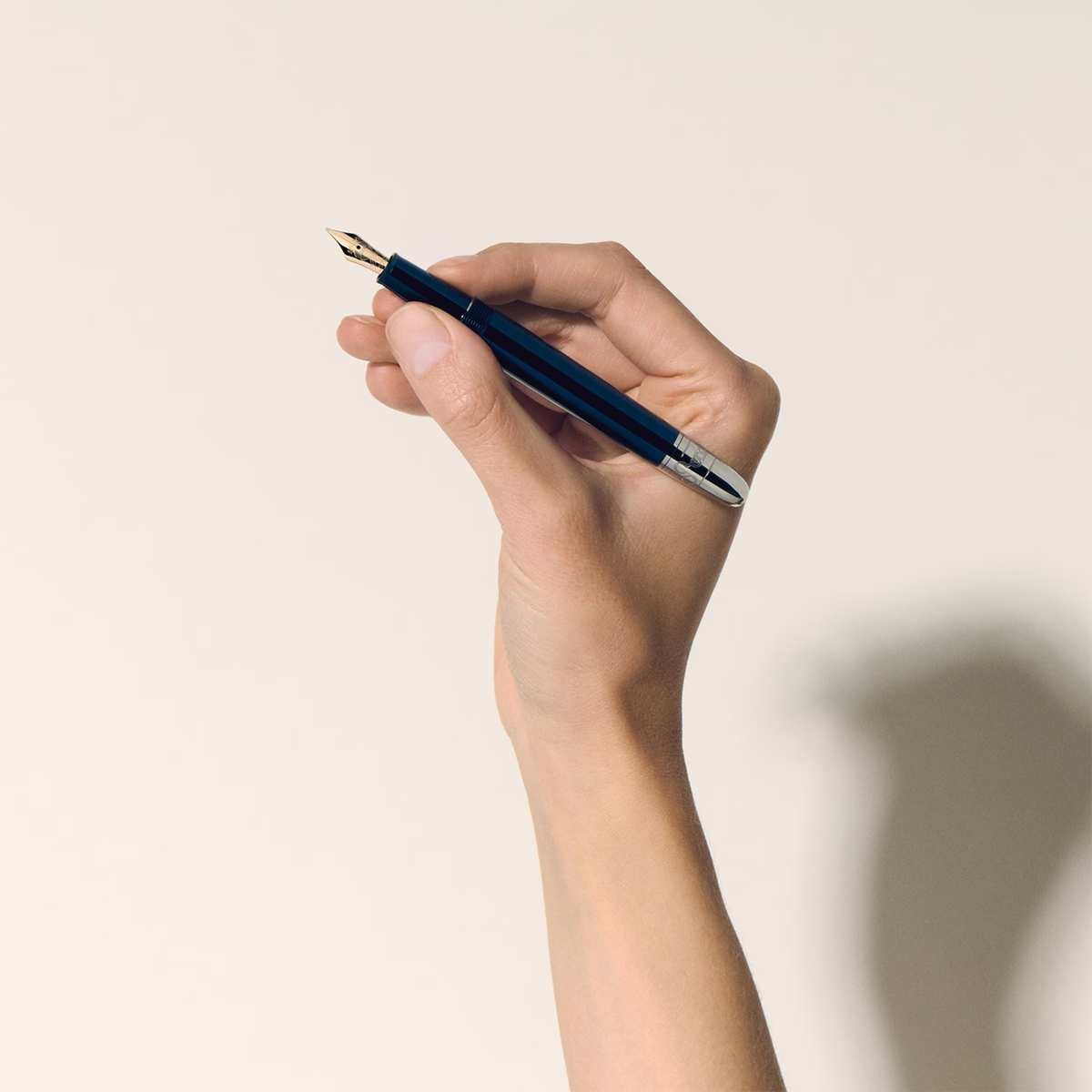 Meisterstück Around The World in 80 Days Classique Blue Fountain Pen