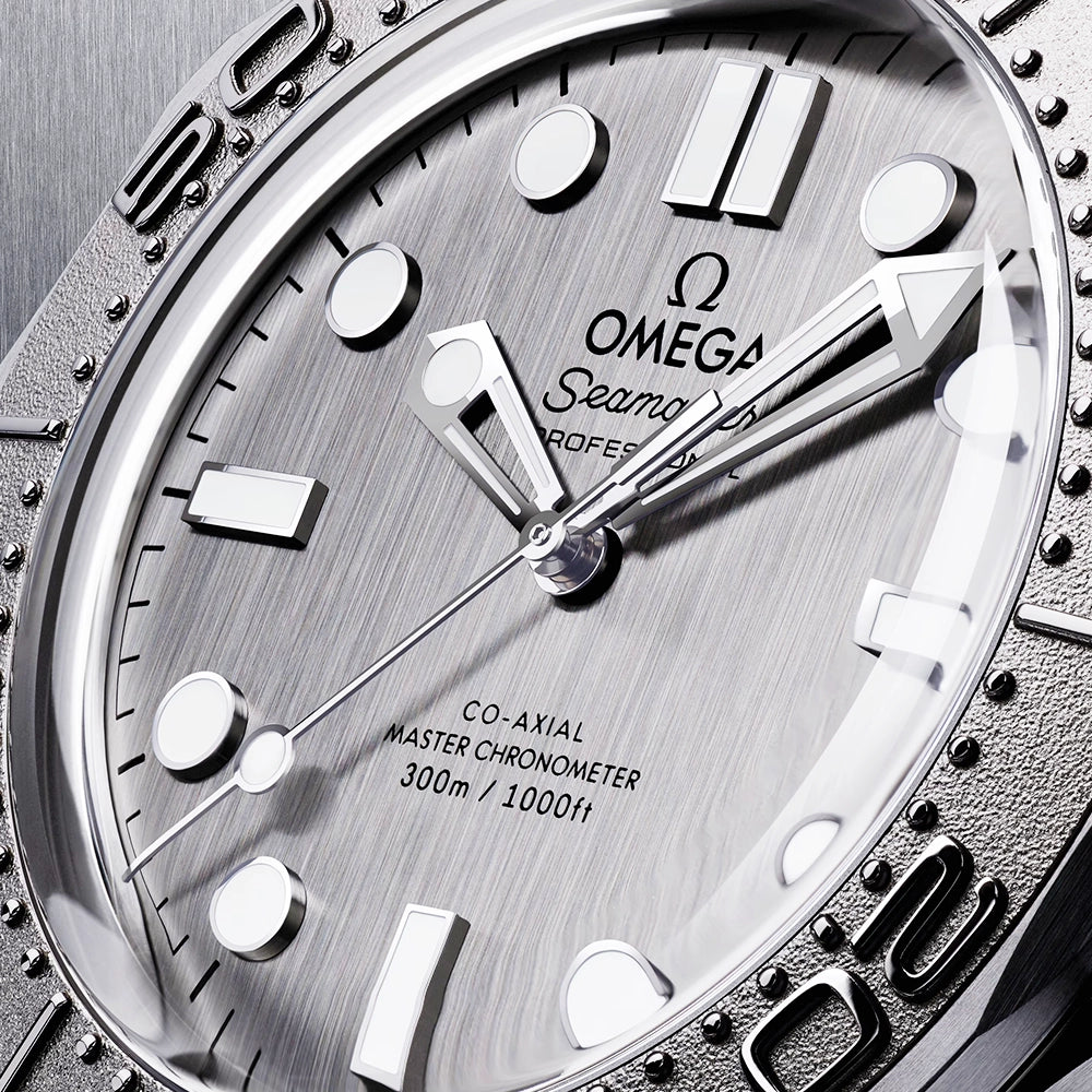 OMEGA Seamaster Diver 300m 42mm Grey Dial Mens Rubber Strap Watch - Berry's Jewellers