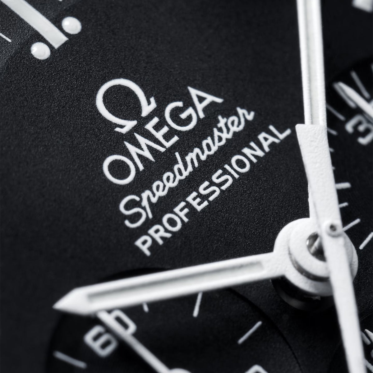 OMEGA Speedmaster Moonwatch 42mm Hesalite Glass Men's Bracelet Watch - Berry's Jewellers
