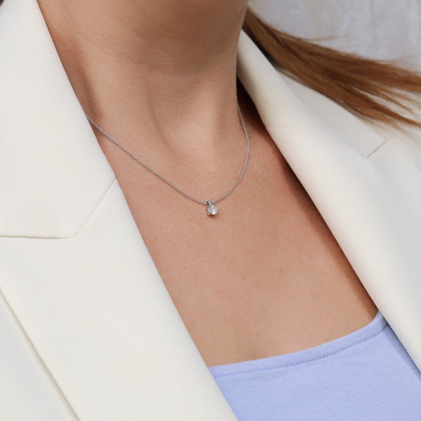 Berry's 18ct White Gold 0