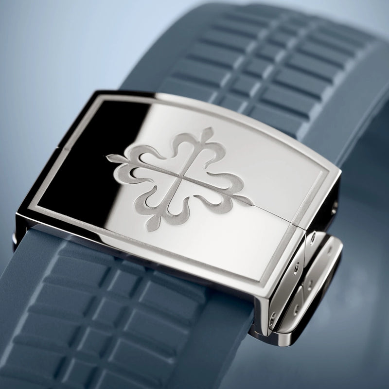 Patek Philippe Aquanaut Travel Time 40.8mm 18ct White Gold Blue Dial Mens Watch - Berry's Jewellers