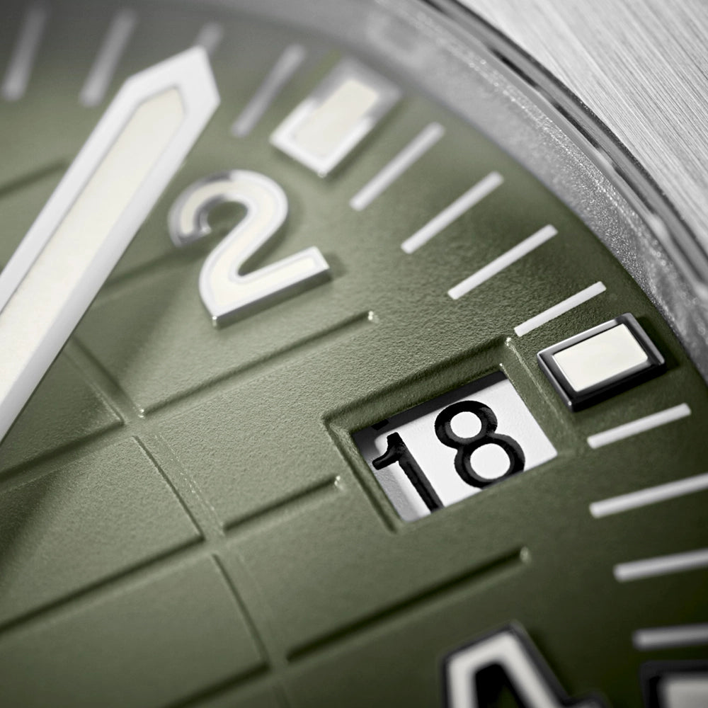 Patek Philippe Aquanaut 42.2mm 18ct White Gold Green Dial Mens Rubber Strap Watch - Berry's Jewellers