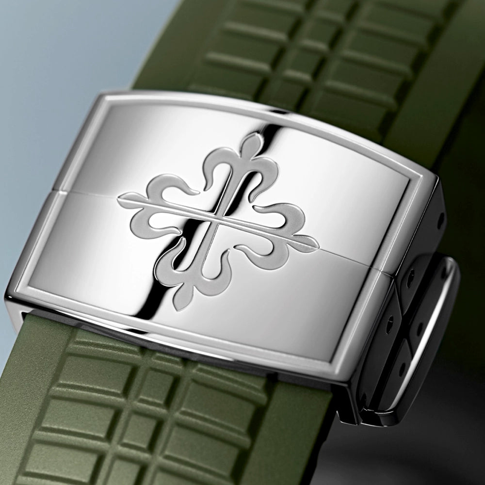 Patek Philippe Aquanaut 42.2mm 18ct White Gold Green Dial Mens Rubber Strap Watch - Berry's Jewellers