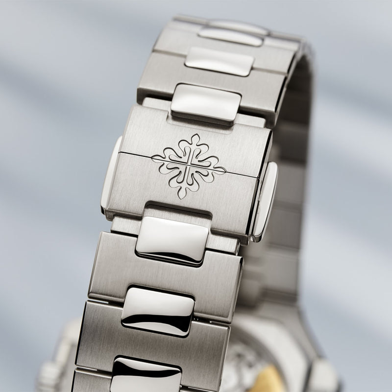 Patek Philippe Cubitus Medium 40mm 18ct White Gold Blue Grey Dial Bracelet Watch - Berry's Jewellers