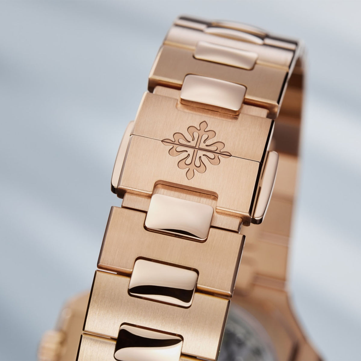 Cubitus Medium 40mm 18ct Rose Gold Sunburst Brown Dial Bracelet Watch 7128/1R-001