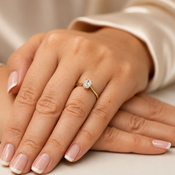 18ct Yellow Gold GIA Certificated Oval Diamond Engagement Ring