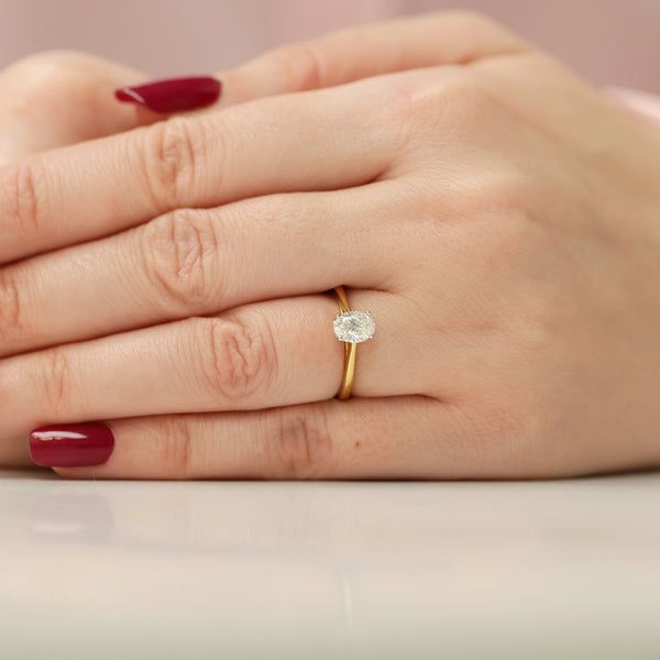 18ct Yellow Gold GIA Certificated Oval Diamond Engagement Ring