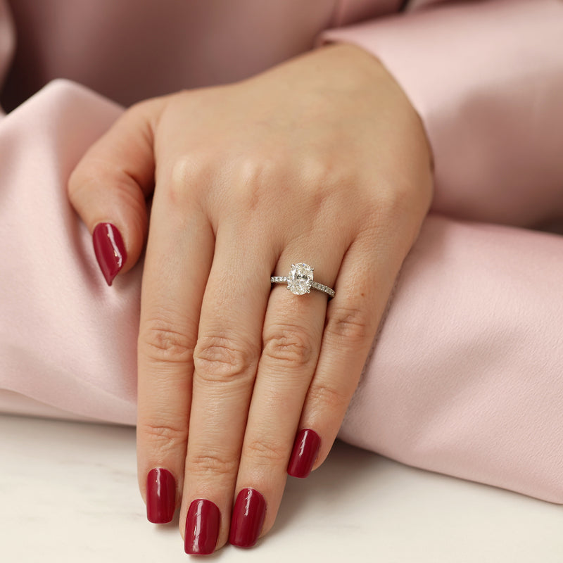 Platinum GIA Certificated Oval Cut Diamond Ring With Diamond Shoulders