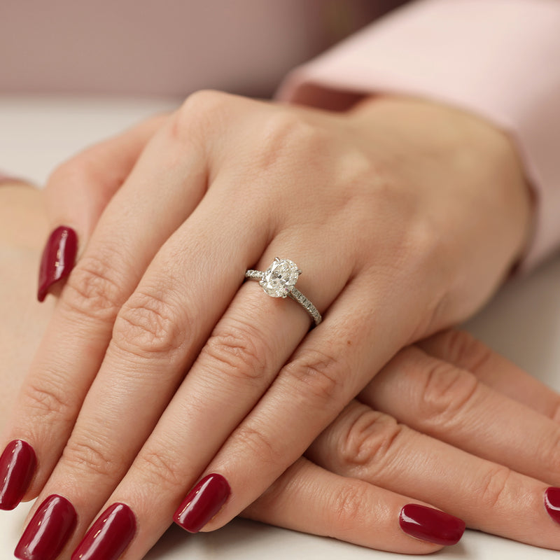 Platinum GIA Certificated Oval Cut Diamond Ring With Diamond Shoulders