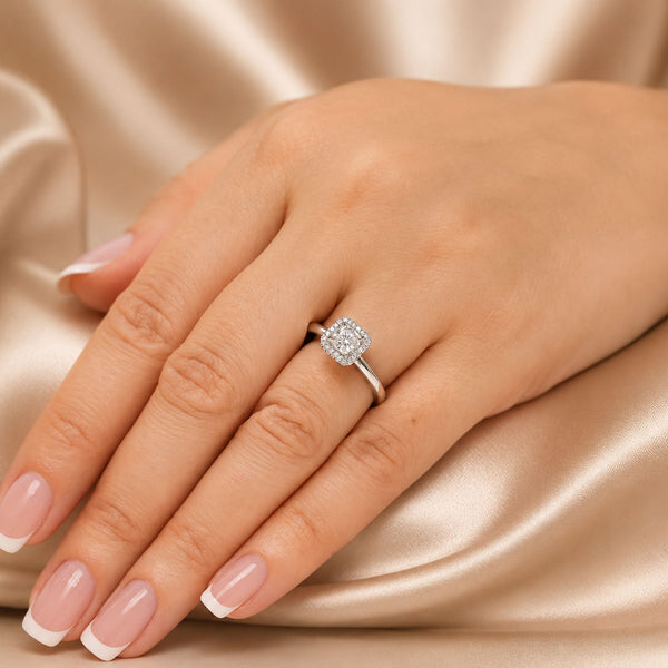 18ct White Gold 0