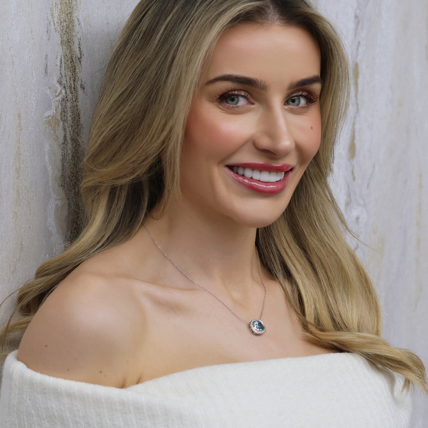 18ct White Gold Aquamarine And Diamond Pendant