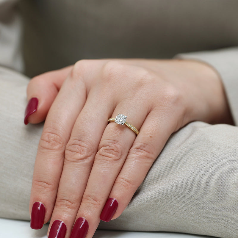 Simply Solitaire Collection 18ct Yellow Gold Diamond Solitaire Engagement Ring With Diamond Shoulders GIA Certified 1.00 Carat