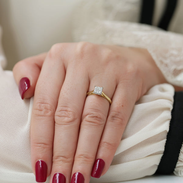 18ct Yellow Gold GIA Certificated Princess Cut Diamond Ring