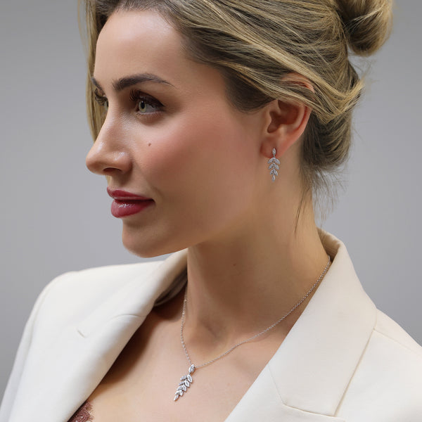 18ct White Gold Round Brilliant Diamond Leaf Drop Earrings