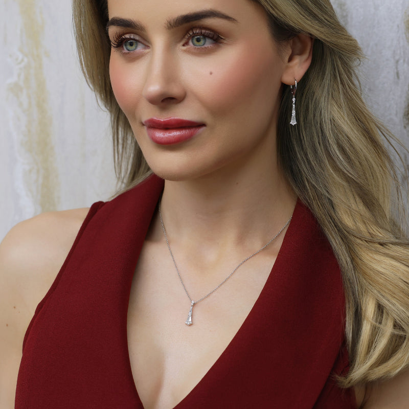 18ct White Gold Diamond Vintage Style Pendant