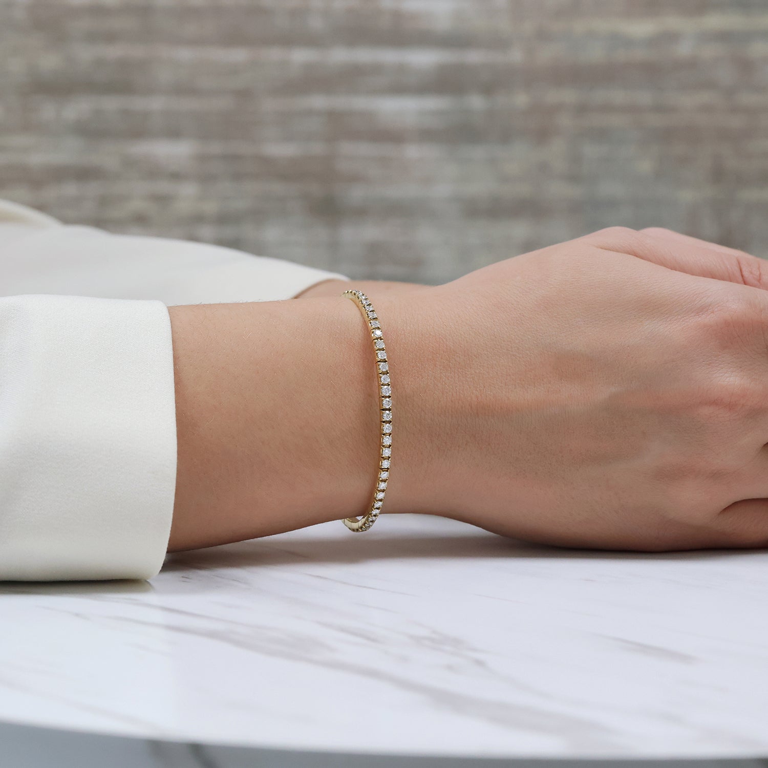 Berry's 18ct Yellow Gold Diamond Set Sprung Bangle With Magnetic Clasp - Berry's Jewellers