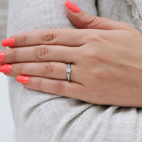 Berry's Platinum Round Brilliant Cut 0