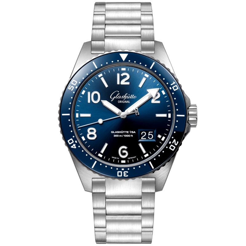 Spezialist SeaQ Panorama Date 43.2mm Blue Dial Bracelet Watch