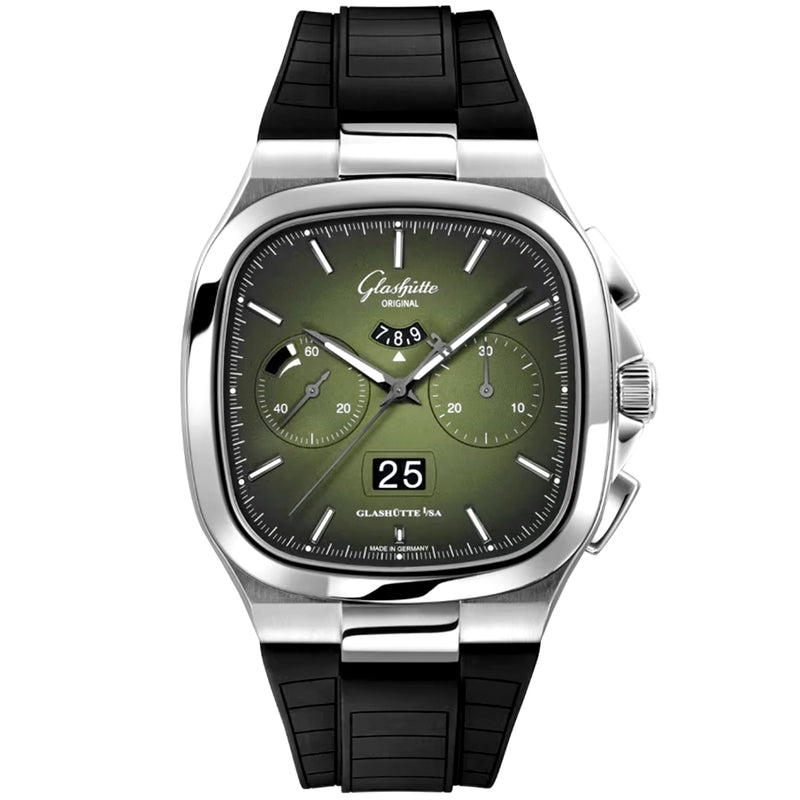 Vintage Seventies Panorama Date 40mm Green Dial Strap Watch