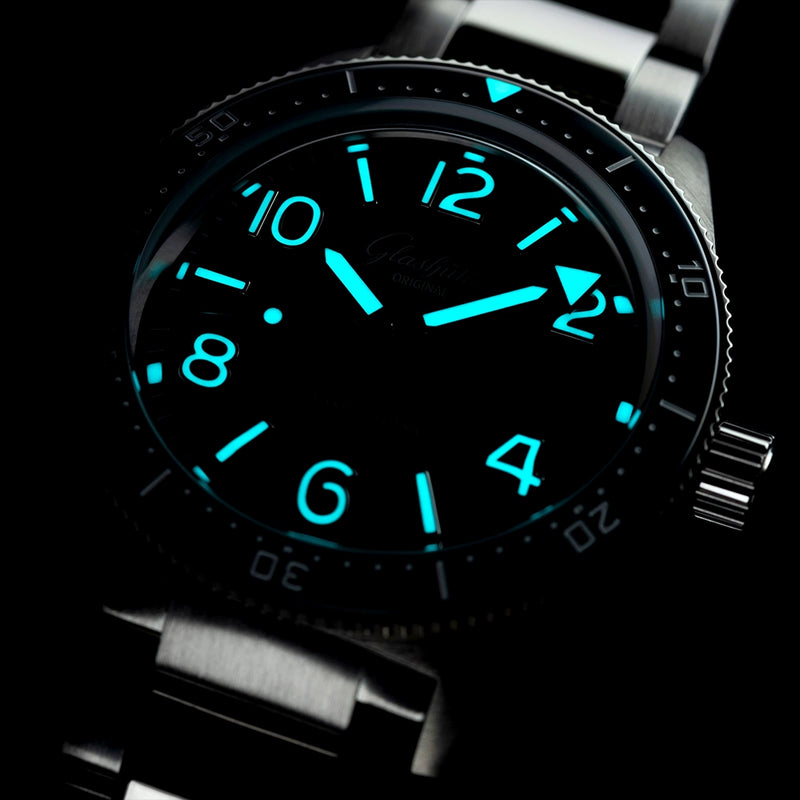 Spezialist SeaQ Date 39.5mm Blue Dial Automatic Bracelet Watch