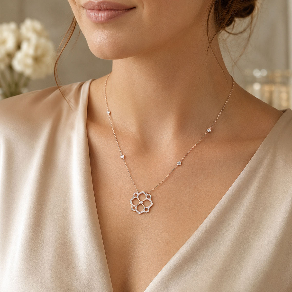 18ct Rose Gold Round Brilliant Cut Diamond Open Flower Pendant