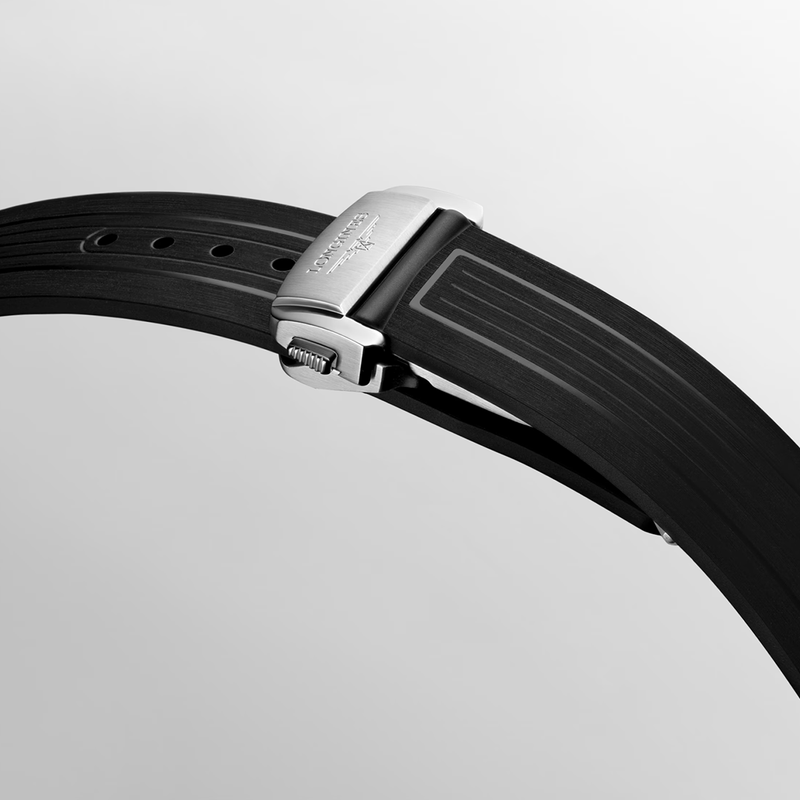 HydroConquest GMT 41mm Black Dial Automatic Strap Watch