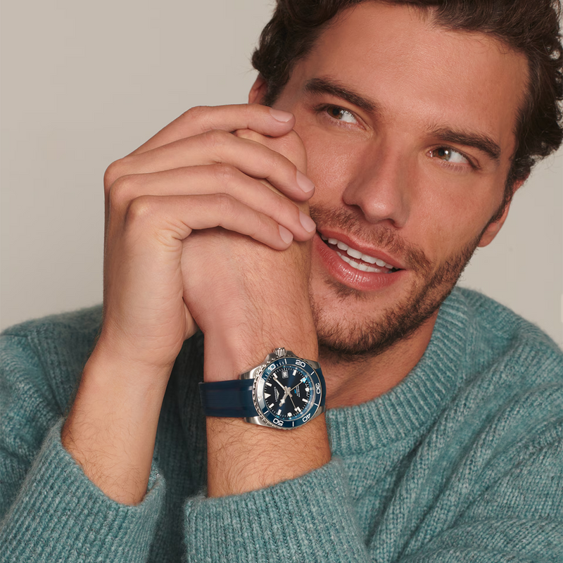 HydroConquest GMT 41mm Blue Dial Automatic Strap Watch