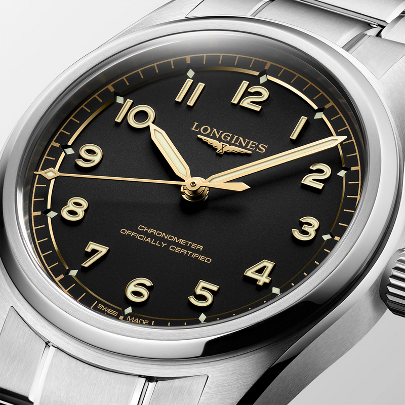 Spirit Pilot 39mm Black Dial Automatic Bracelet Watch