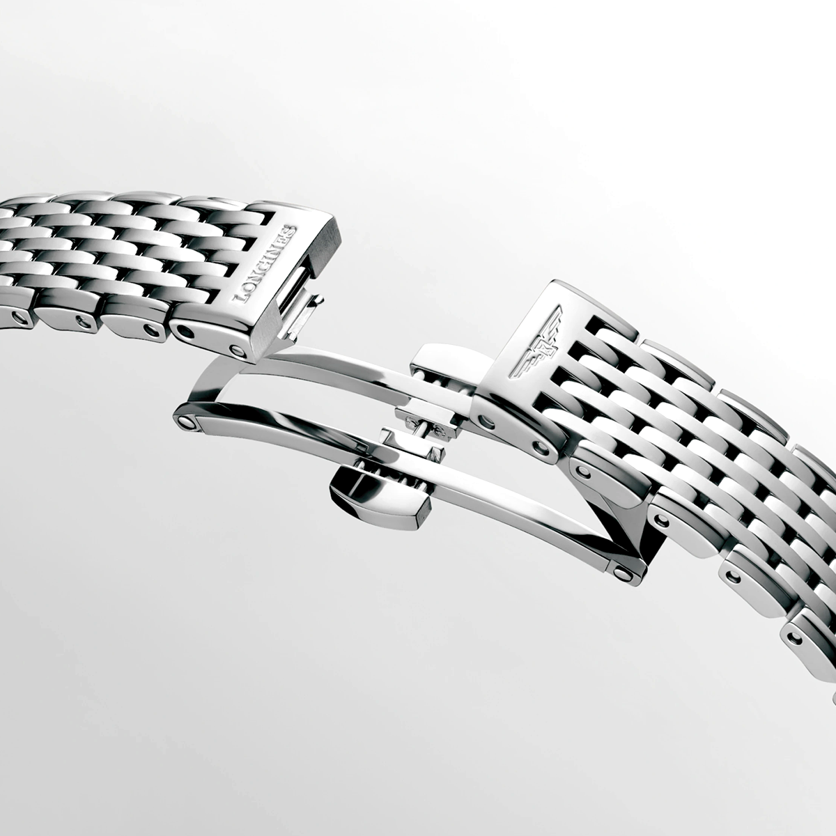 La Grande Classique 24mm Silver Diamond Dial Bracelet Watch