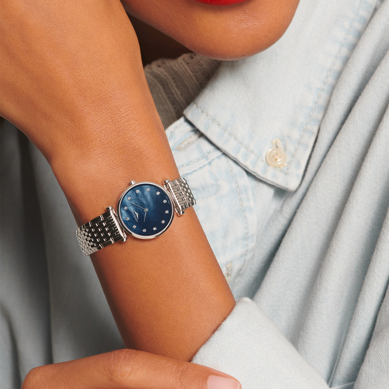 La Grande Classique 24mm Blue Mother of Pearl Diamond Set Watch