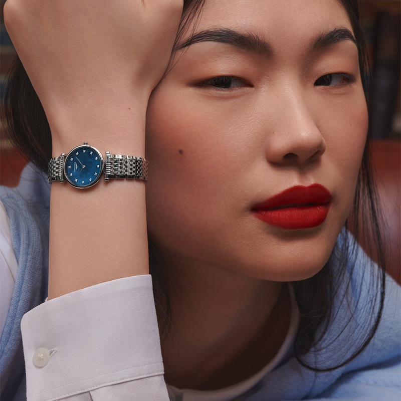 La Grande Classique 24mm Blue Mother of Pearl Diamond Set Watch