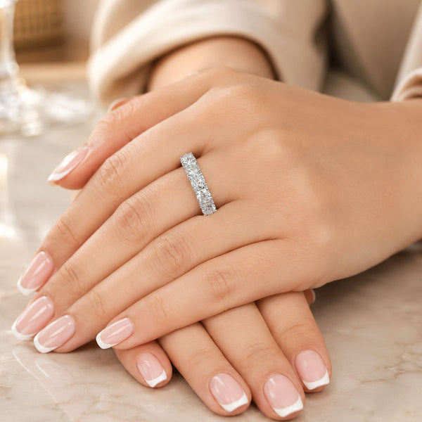 Platinum Round Brilliant-Cut Diamond 2