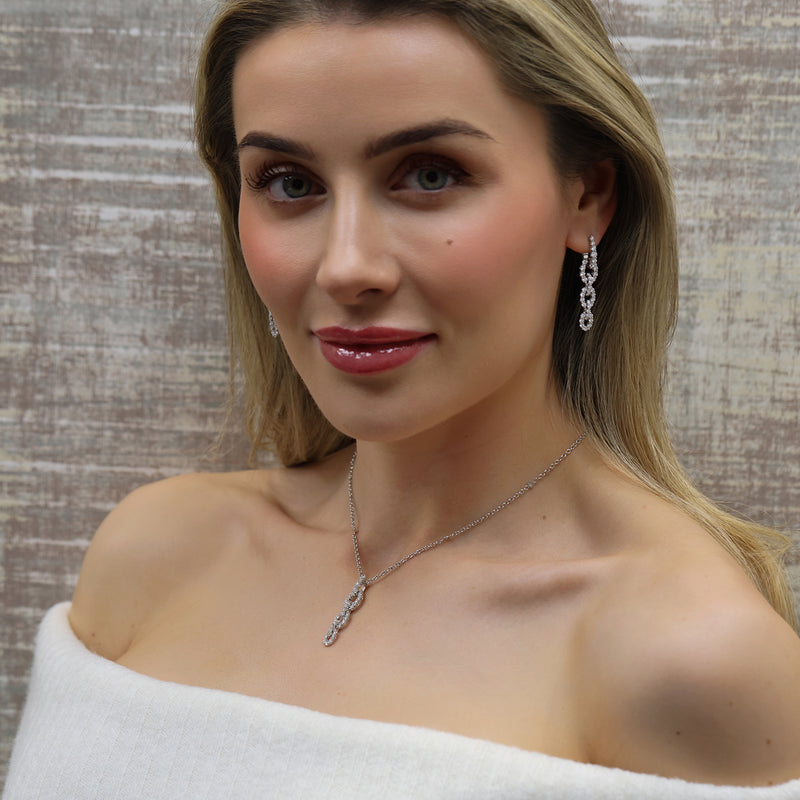 18ct White Gold Round Brilliant Cut Diamond Link Design Drop Necklace