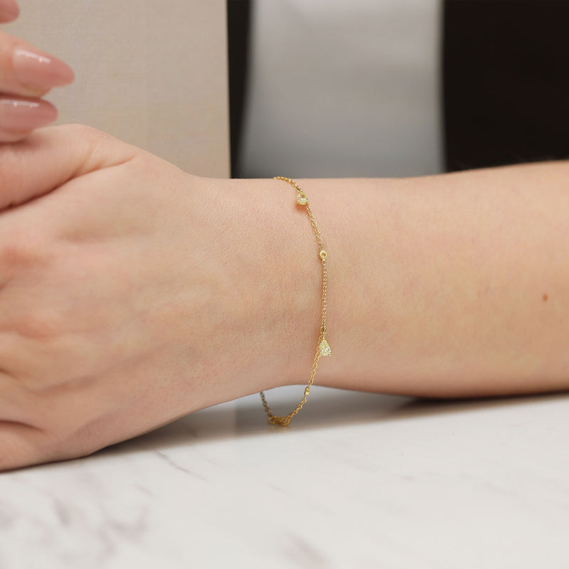 Berry's 18ct Yellow Gold Fancy Yellow Pear & White Round Brilliant Cut Diamond Bracelet - Berry's Jewellers