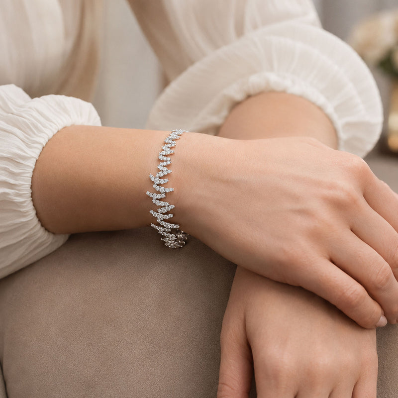 18ct White Gold Round Brilliant Cut Diamond Zig-Zag Style Bracelet
