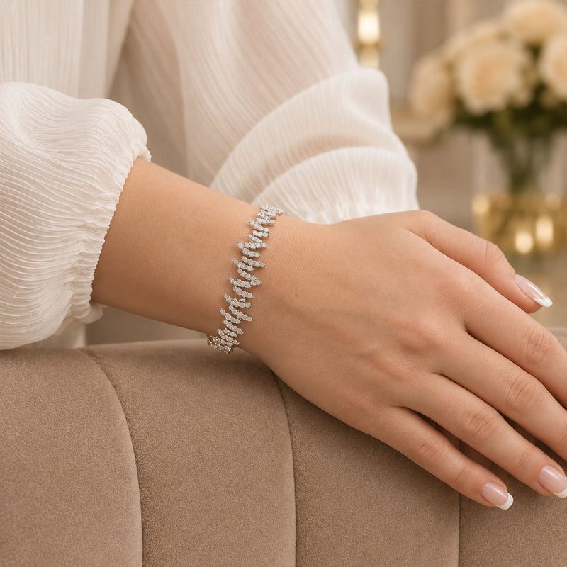 18ct White Gold Round Brilliant Cut Diamond Zig-Zag Style Bracelet