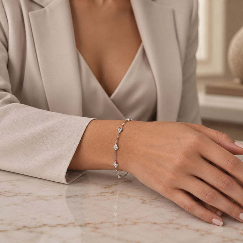 18ct White Gold Round Brilliant Cut Diamond Groove Detail Bracelet