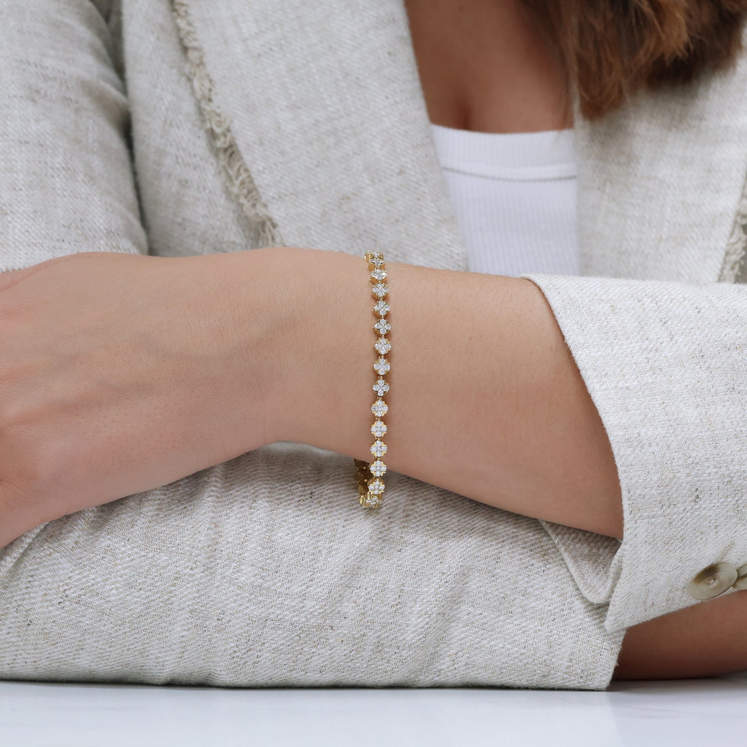 Berry's 18ct Yellow Gold Round Brilliant Cut Diamond Set Cluster Bracelet - Berry's Jewellers