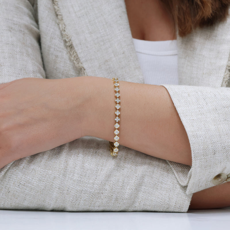 Berry's 18ct Yellow Gold Round Brilliant Cut Diamond Set Cluster Bracelet - Berry's Jewellers