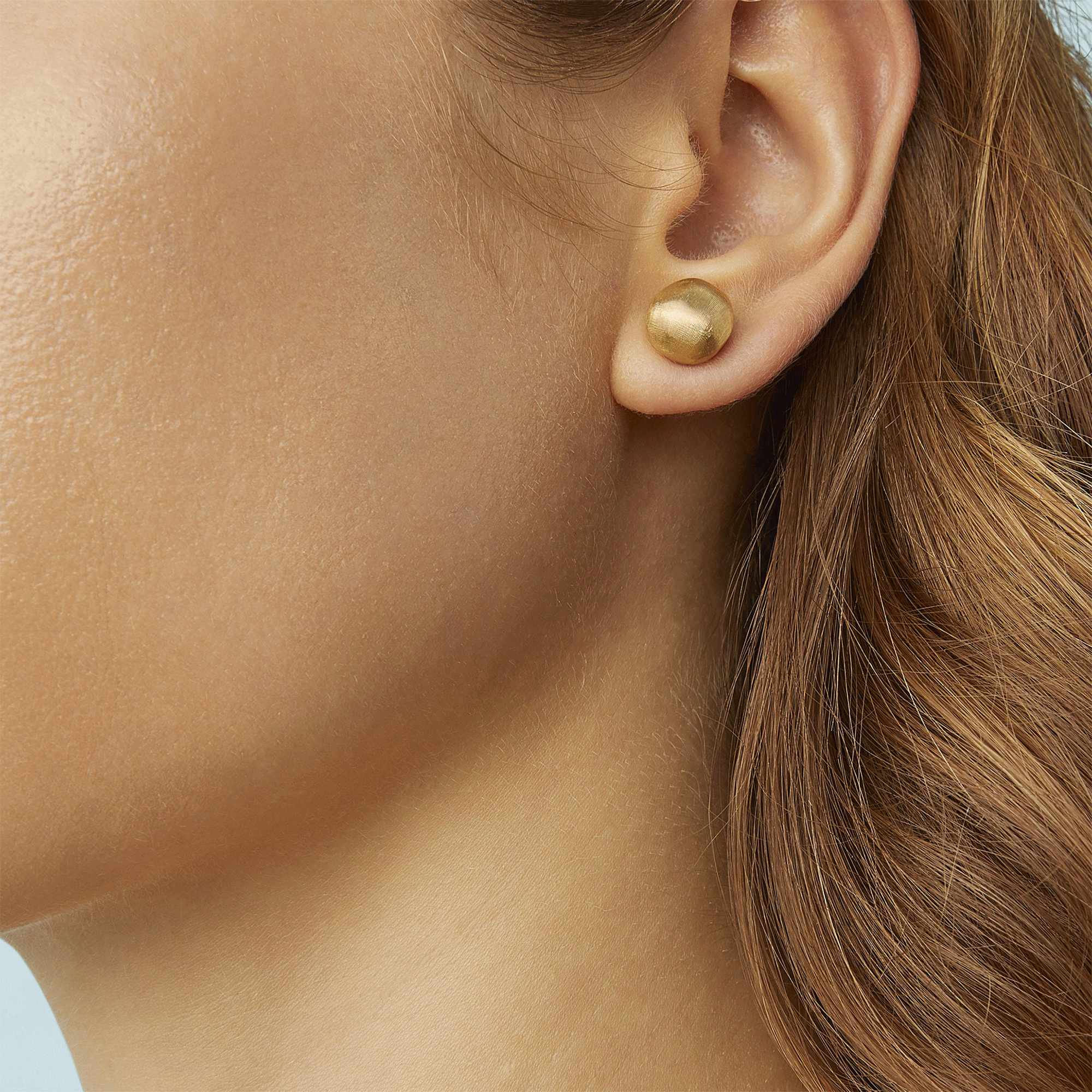 Africa 18ct Yellow Gold Stud Earrings