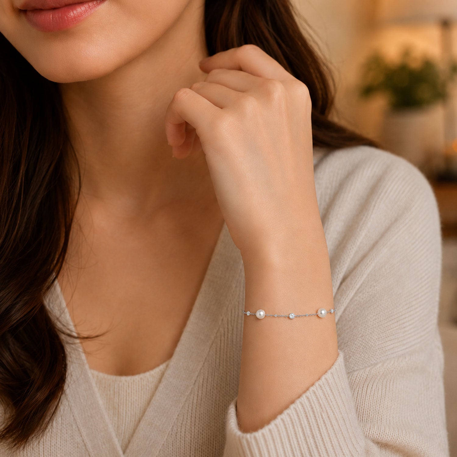 18ct White Gold Pearl And Diamond Chain Bracelet