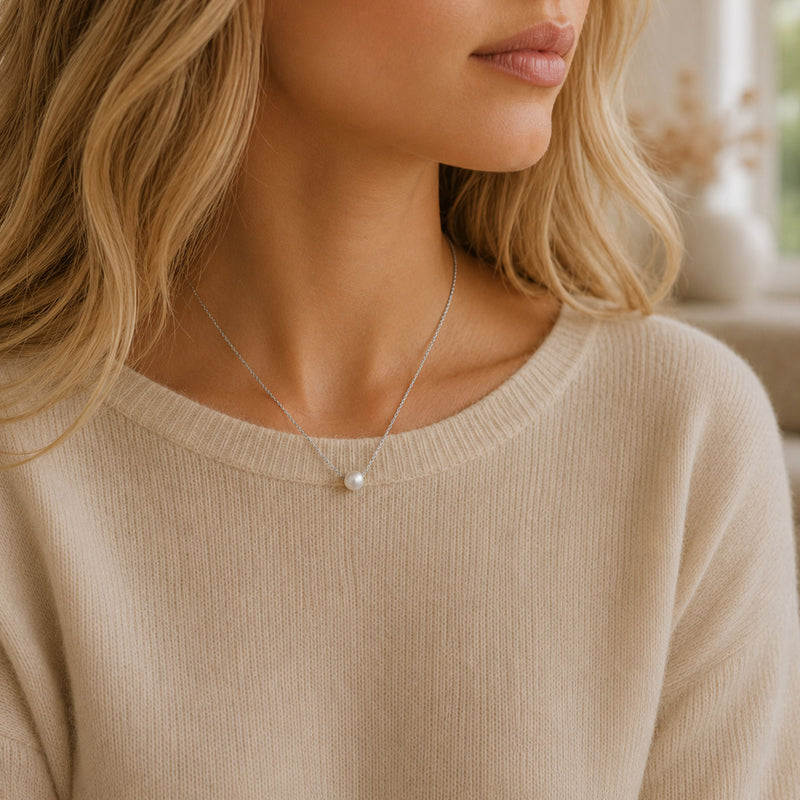 18ct White Gold Pearls In Motion Single Pearl Pendant